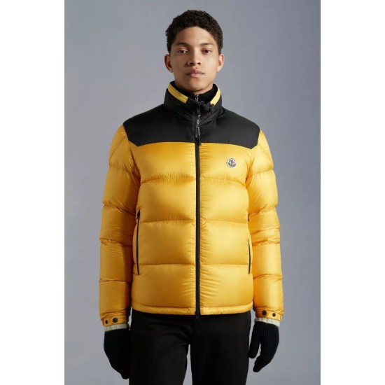 Moncler Peuplier Short Down Jacket