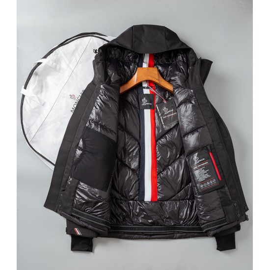 Moncler M027