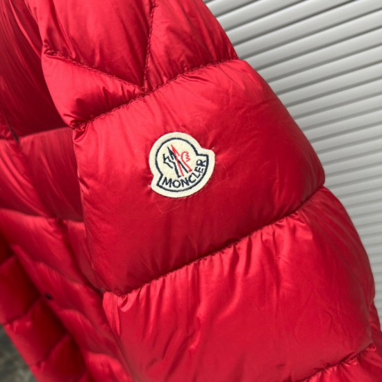 Moncler M016