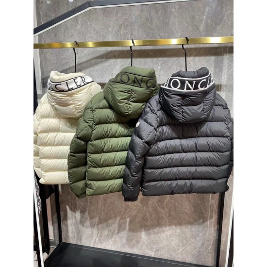 Moncler M021