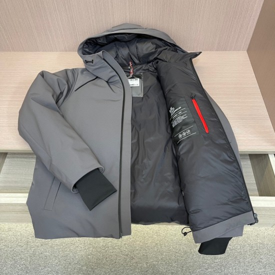 Mocnler Down Jacket M089