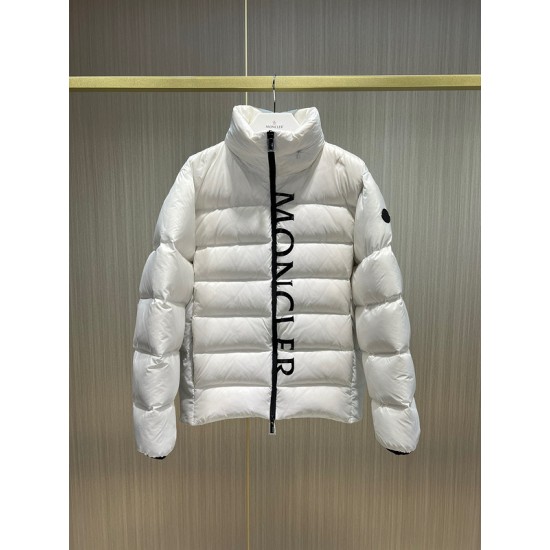 Mocnler Down Jacket M090