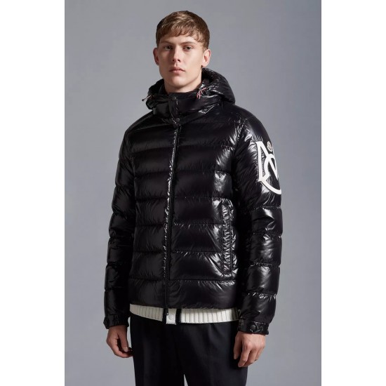 Moncler Saulx Short Down Jacket