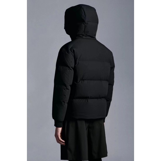 Moncler M057