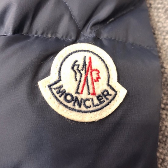 Moncler M076