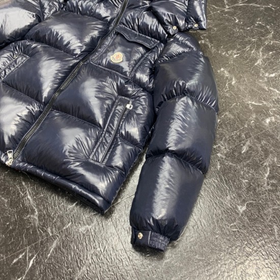 Moncler M083