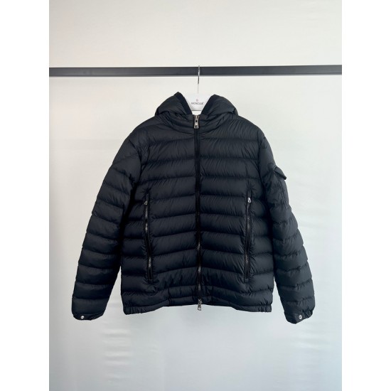 Moncler M020