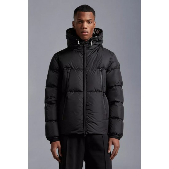 Montcla Short Down Jacket