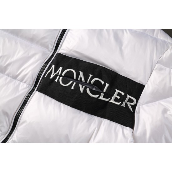 Moncler M067