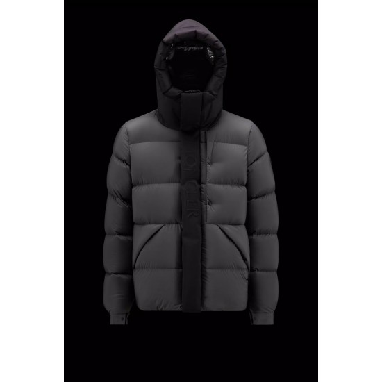 Moncler Madeira Short Down Jacket