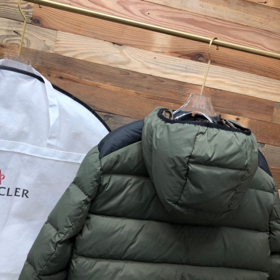 Moncler M007