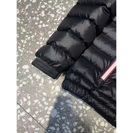 Moncler M017