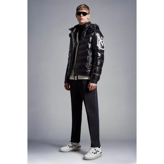 Moncler Saulx Short Down Jacket