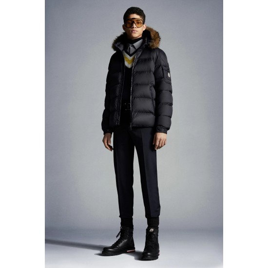 MONCLER Marque