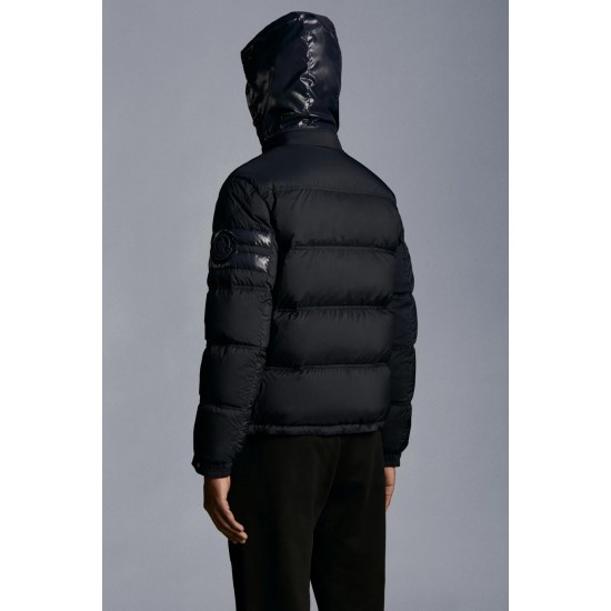 MONCLER  Delaume