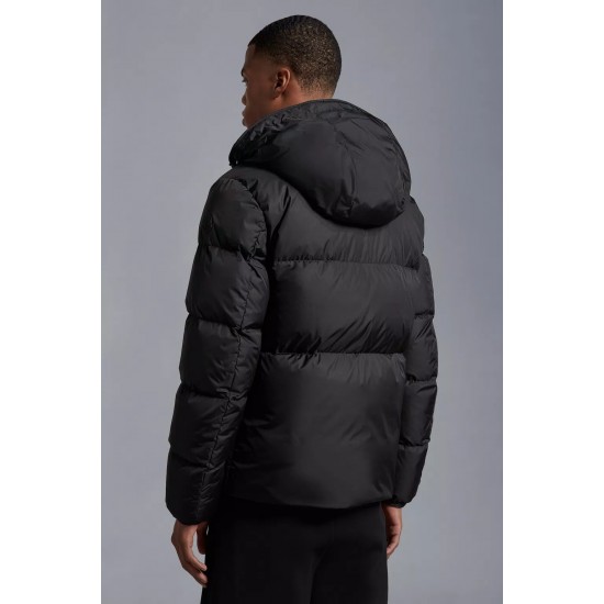 Montcla Short Down Jacket