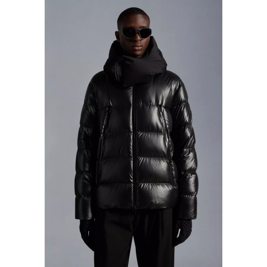 Moncler Zubair Short Down Jacket