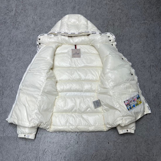 Moncler M008