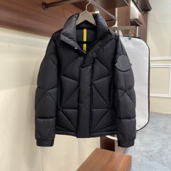 Moncler Oak