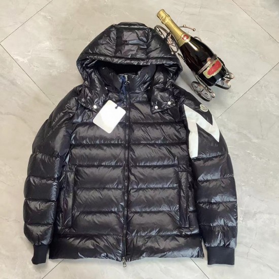 Moncler Saulx Short Down Jacket