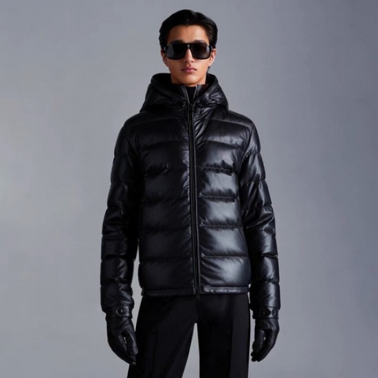 Moncler M022