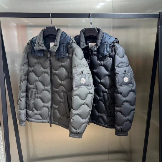 Moncler M009