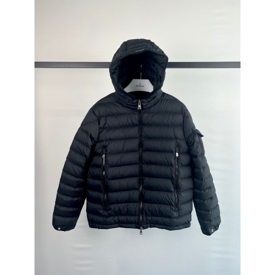 Moncler M020