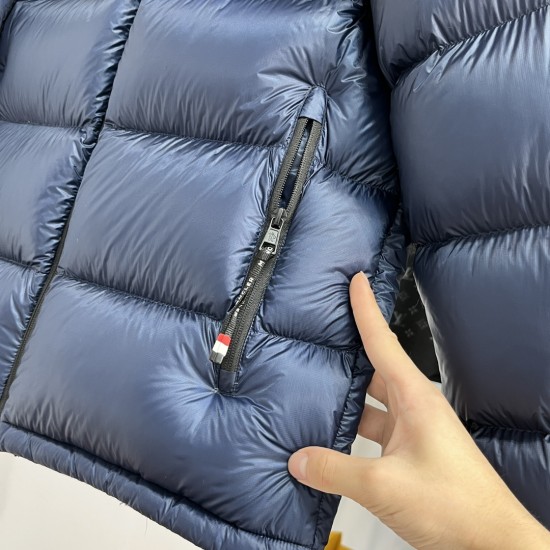 Moncler Jacket002