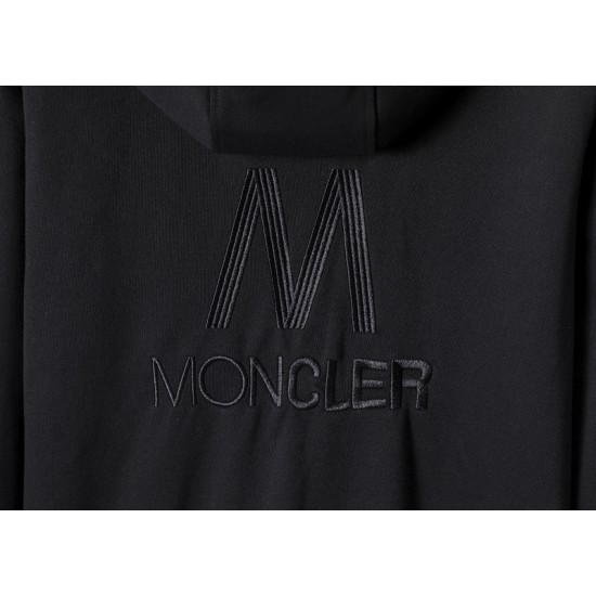 Moncler Suit 001