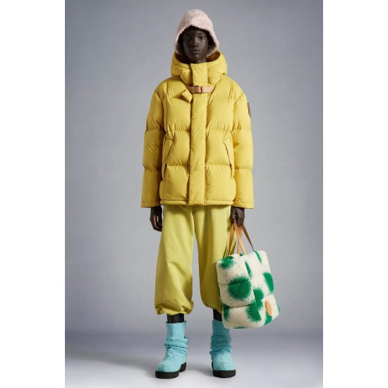 Moncler  Doudoune courte Wintefold