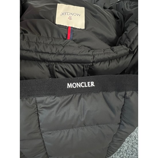 Moncler M020