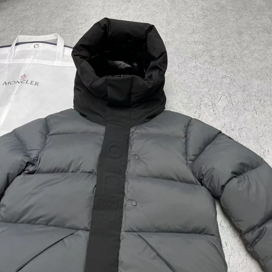 Moncler Madeira Short Down Jacket