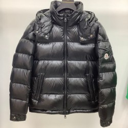 Moncler M045