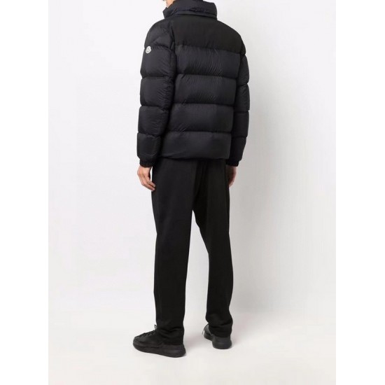 Moncler M056