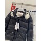 Moncler M008