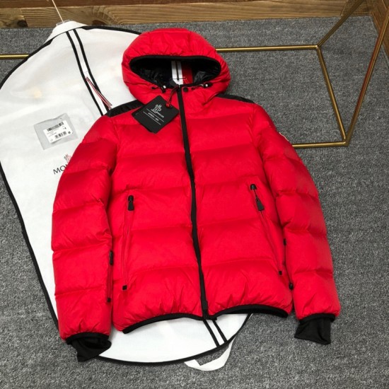 Moncler M007