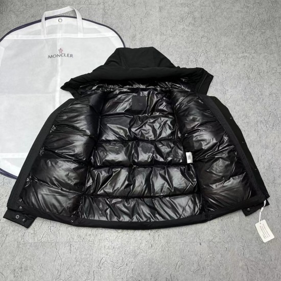 Moncler Madeira Short Down Jacket