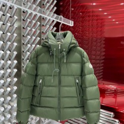 Moncler M021