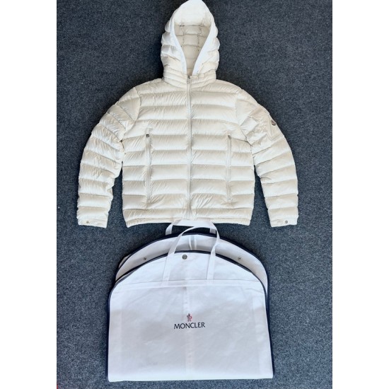 Moncler M020