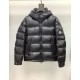 Moncler M045