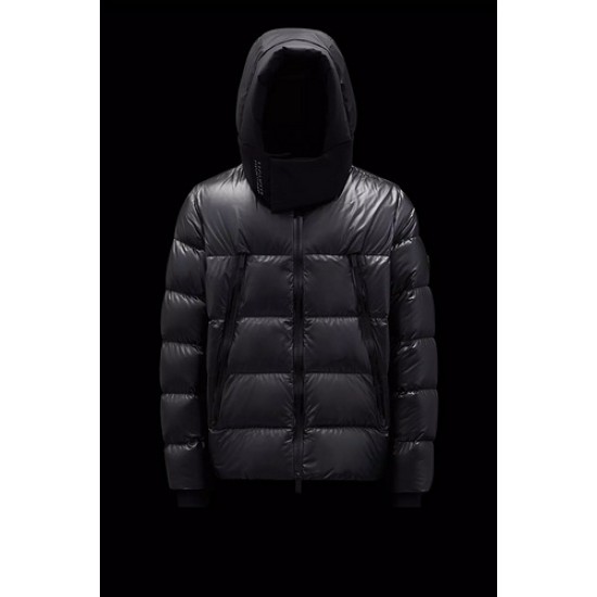 Moncler Zubair Short Down Jacket