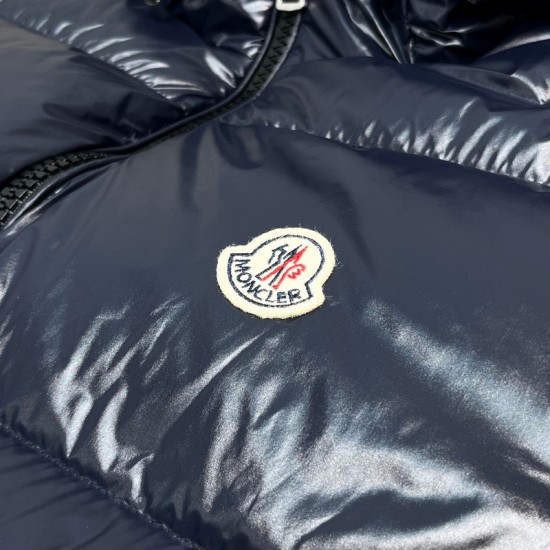 Moncler M019