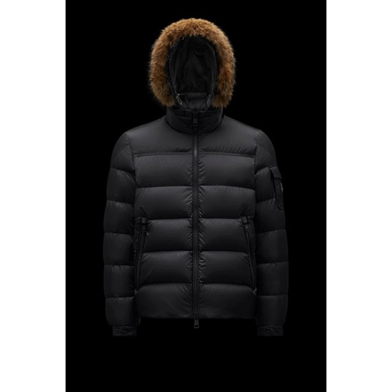 MONCLER Marque