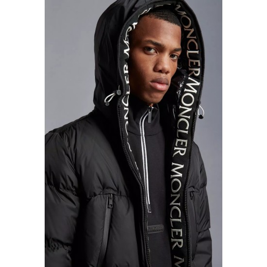 Montcla Short Down Jacket