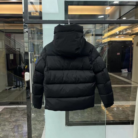 Moncler Madeira Short Down Jacket