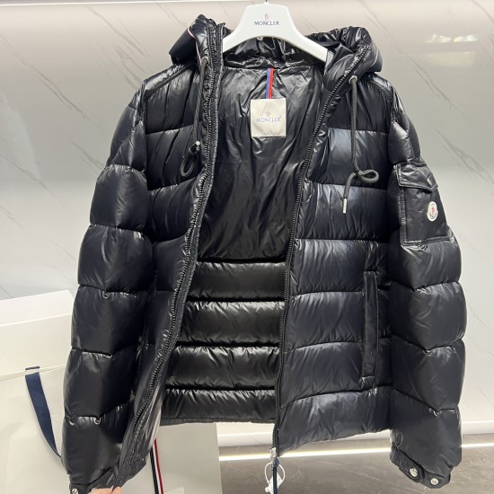 Moncler Pavin Short Down Jacket