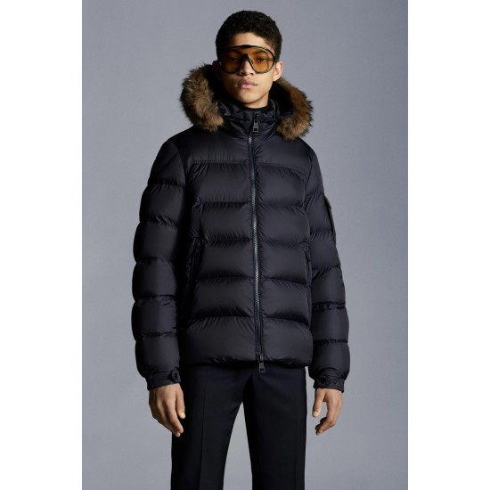 MONCLER Marque