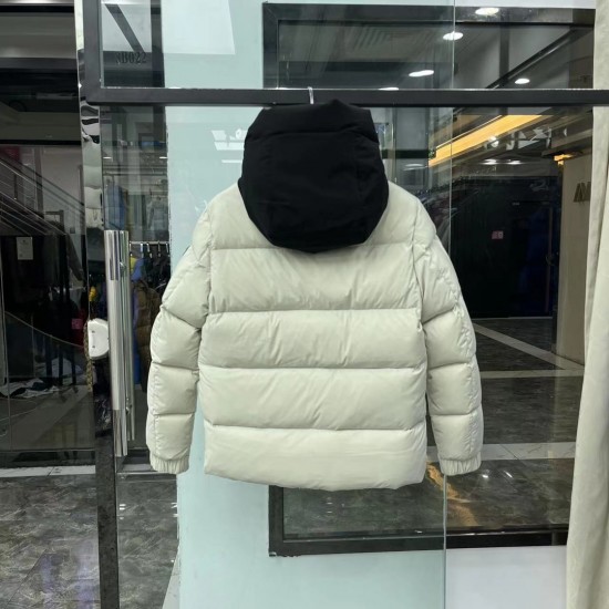 Moncler Madeira Short Down Jacket