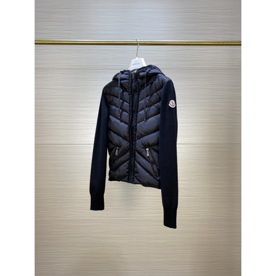 Moncler Jacket  蒙口款女士针织拼接羽绒服开衫系列 连帽羽绒服外套