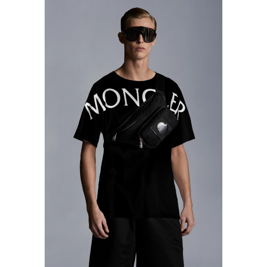 MONCLER T-shirt with graphic